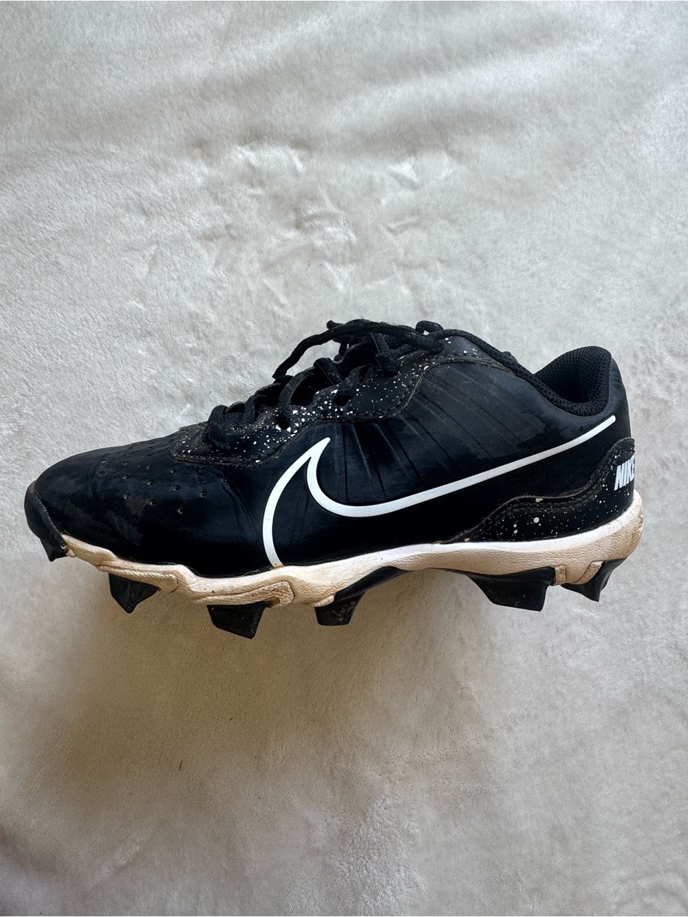 Nike Black and White Baseball Cleat